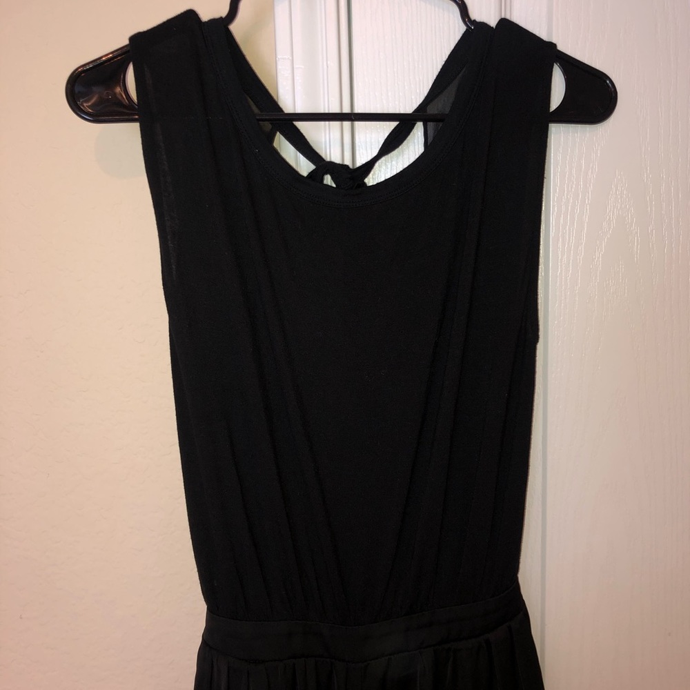 BCBG Generation XS black jumper